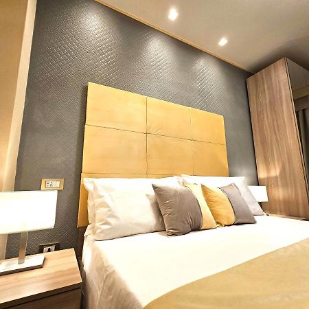 Astoria Supreme - Modern Boutique Suites Lecce Zewnętrze zdjęcie