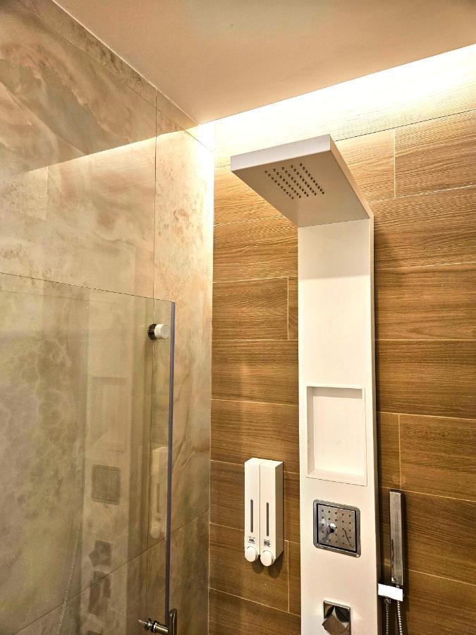 Astoria Supreme - Modern Boutique Suites Lecce Zewnętrze zdjęcie