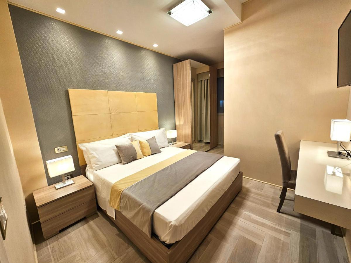 Astoria Supreme - Modern Boutique Suites Lecce Zewnętrze zdjęcie