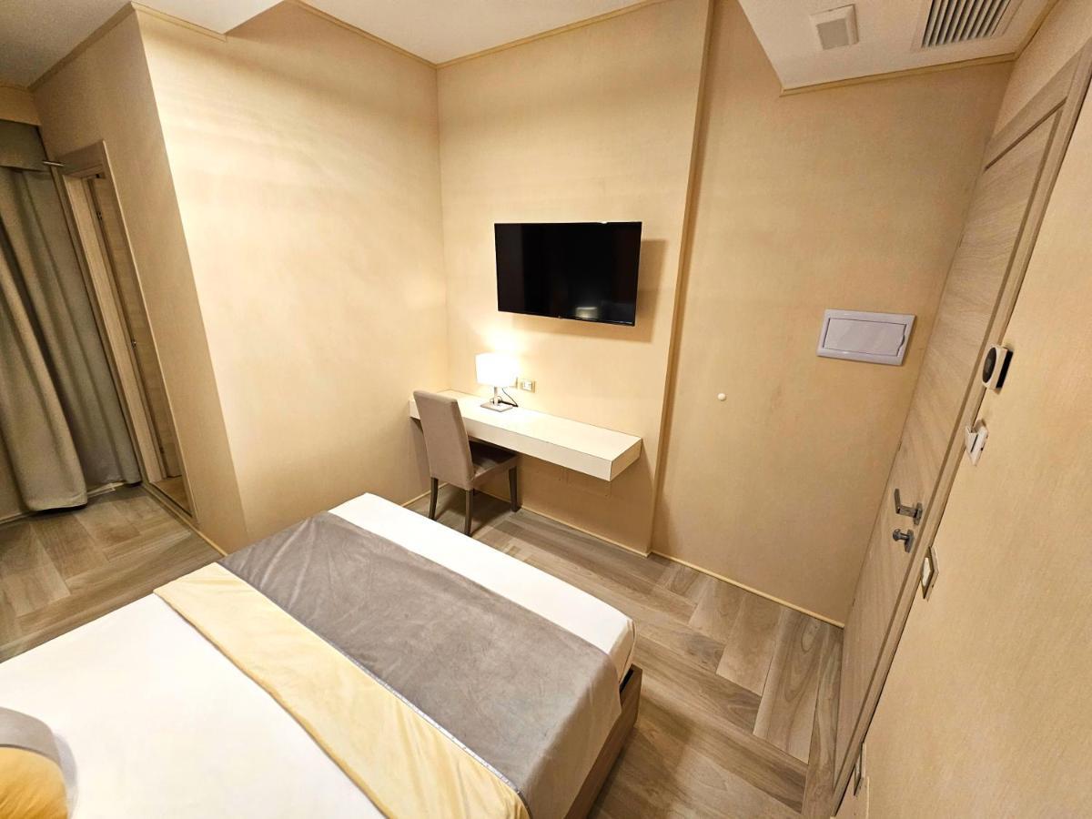 Astoria Supreme - Modern Boutique Suites Lecce Zewnętrze zdjęcie